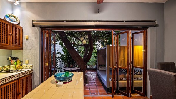 Interior - Zona Romantica Oasis/Pool/2 block Pier bars shop (Puerto Vallarta)