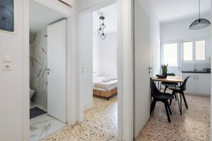 Room - Artemis Coast Stays I - Cozy apartment near the beach and close to the airport! (Artemis)