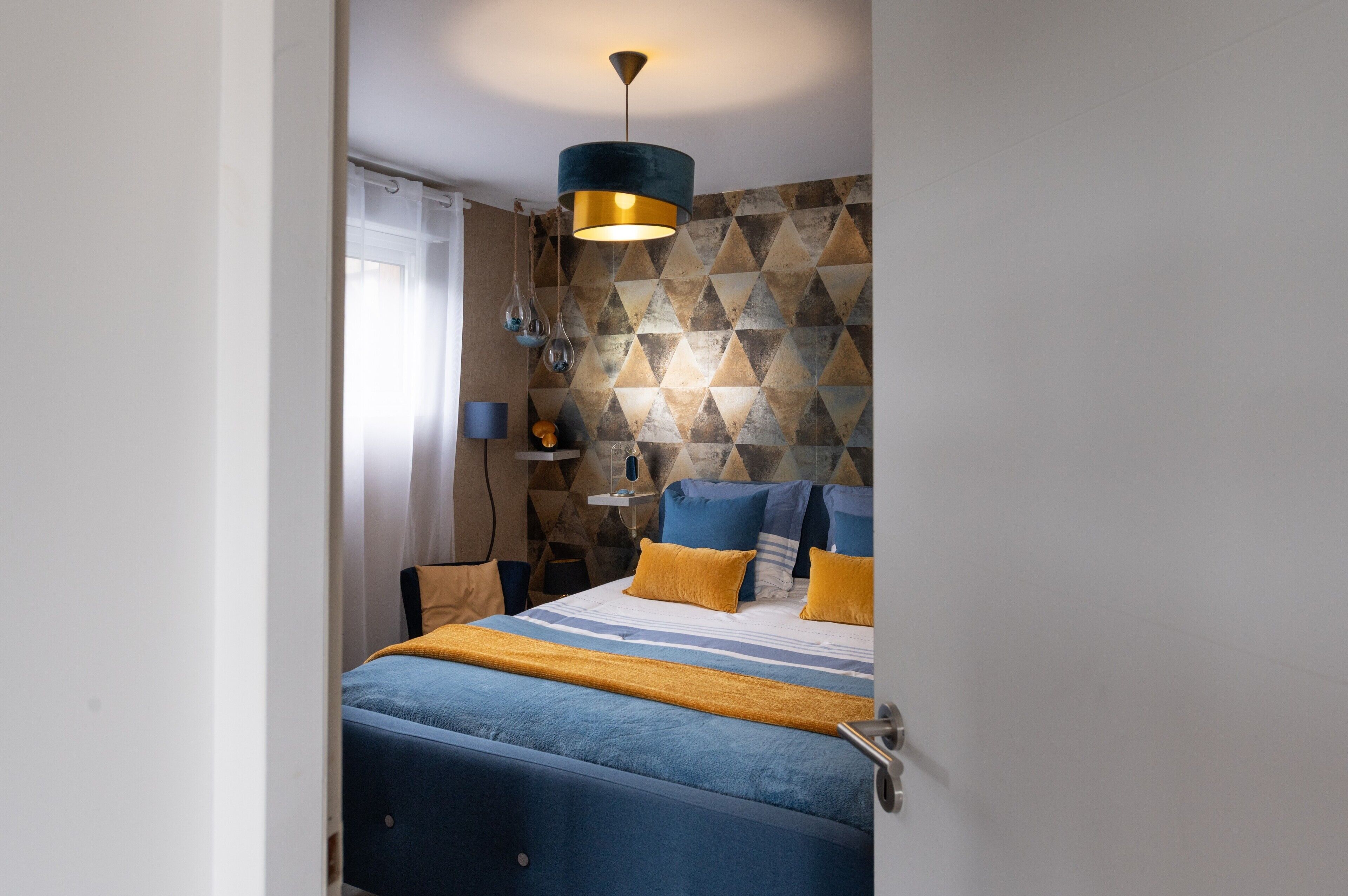 1 slaapkamer, een strijkplank/strijkijzer, wifi, beddengoed