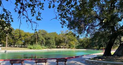 Relax at Ranger Retreat on the Historic Fort Clark Springs