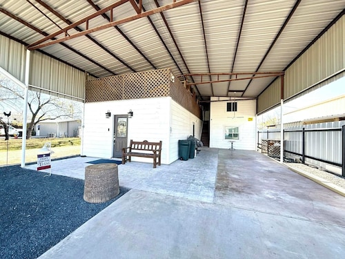 Relax at Ranger Retreat on the Historic Fort Clark Springs