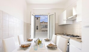Dining - 3BR Family Apartment by Propertize (Cagliari)
