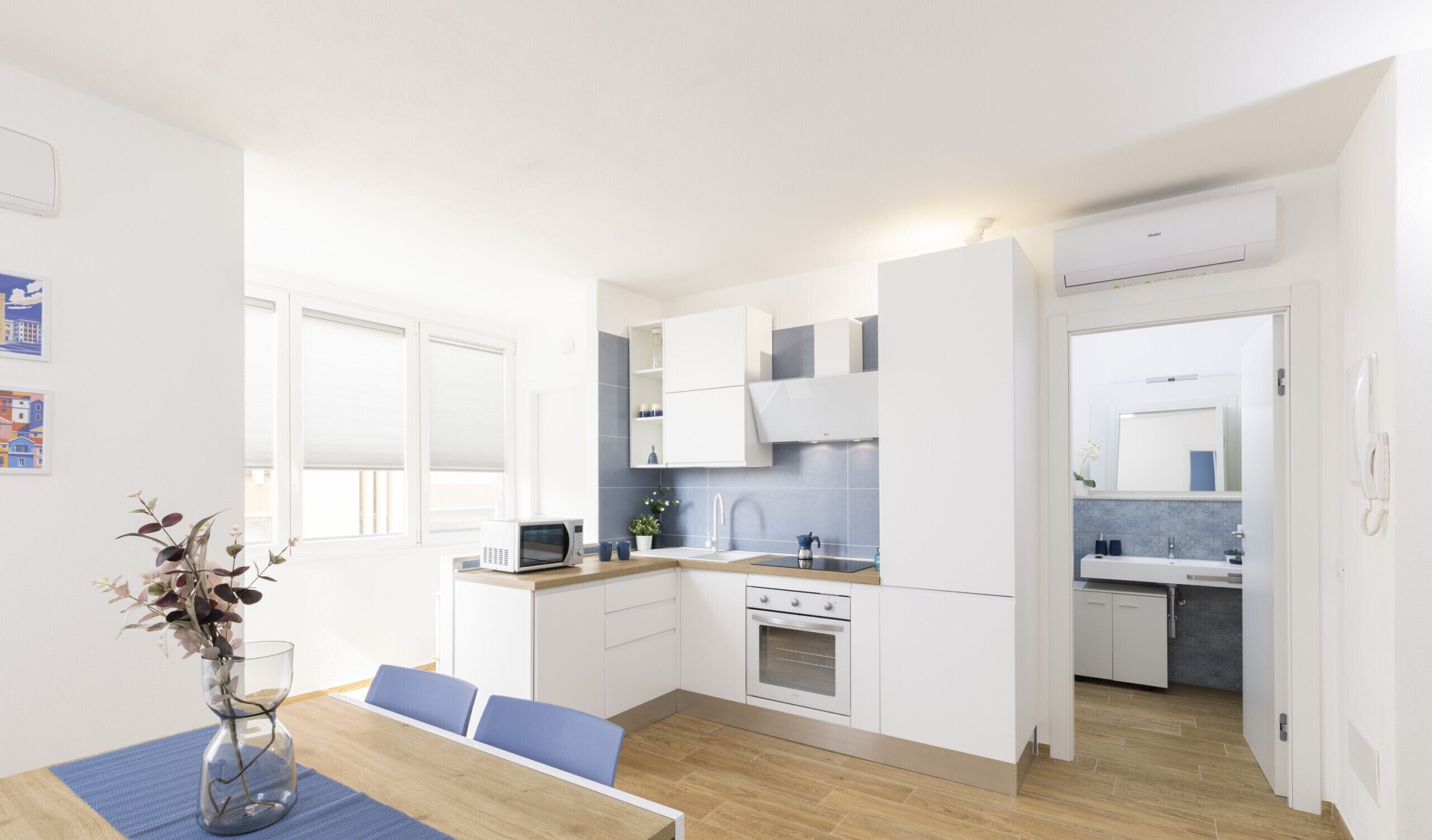 Kühlschrank, Mikrowelle, Ofen, Geschirrspüler