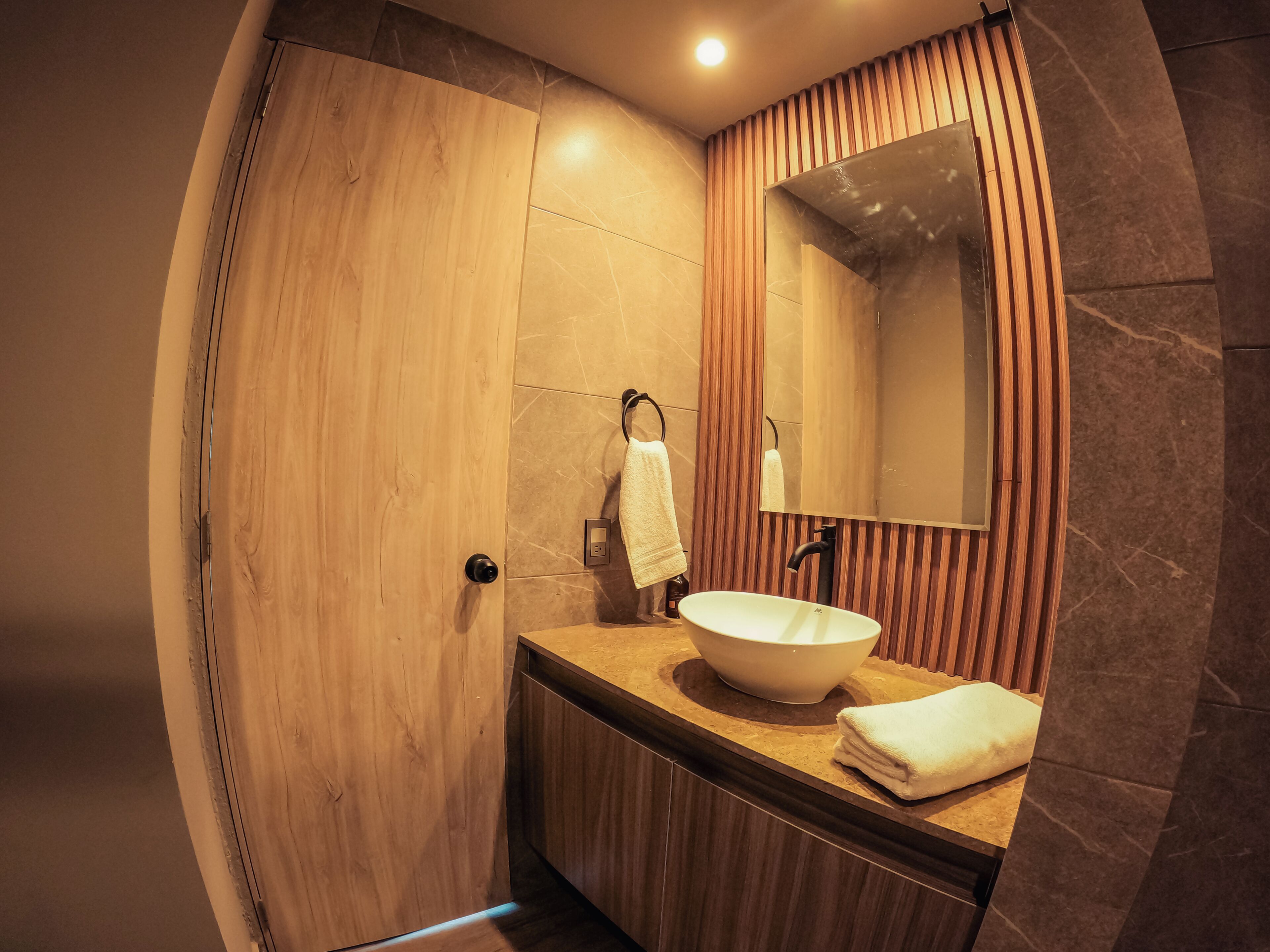 Apartment, Kitchenette, City View | Bathroom
