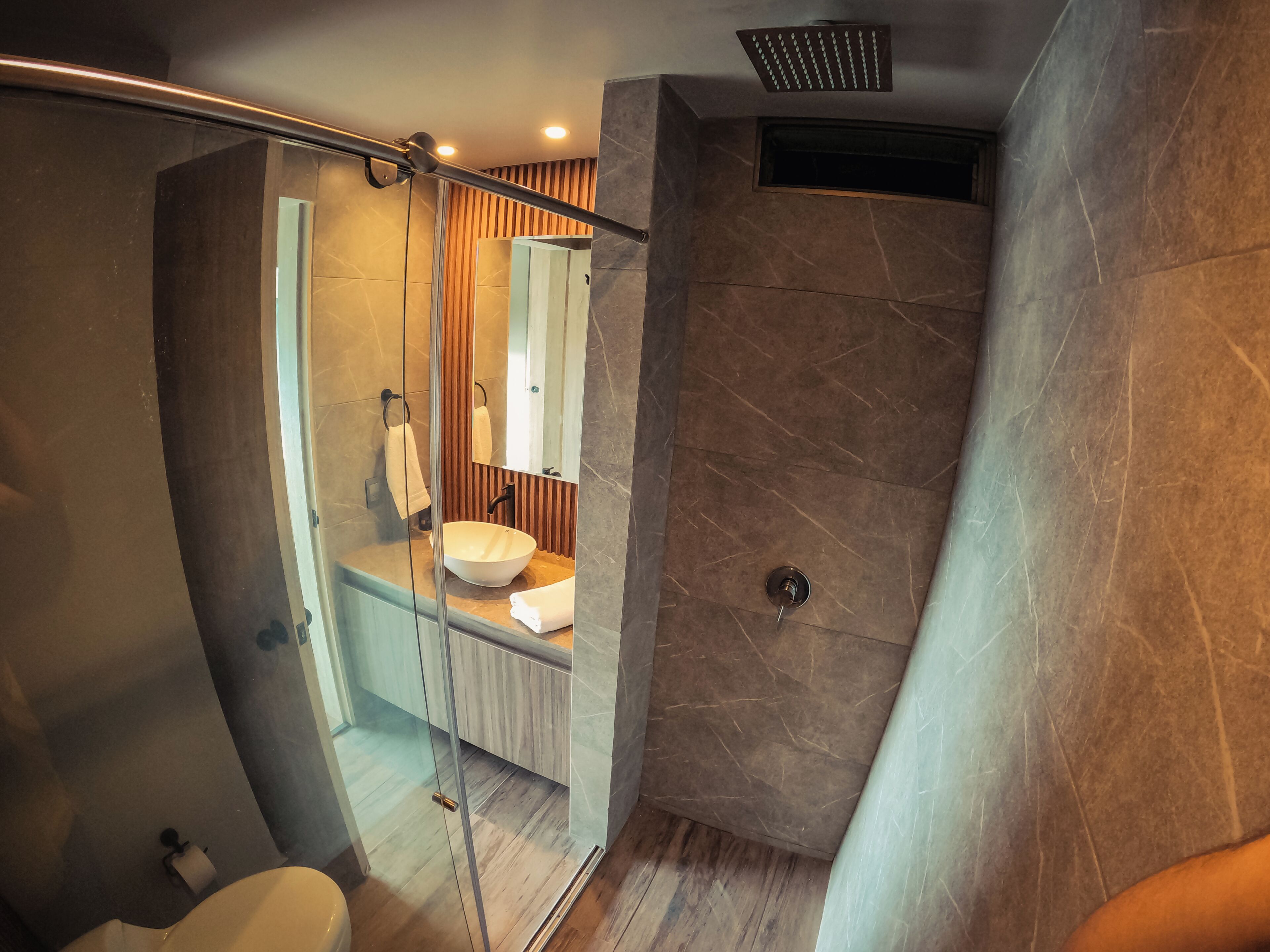 Apartment, Kitchenette, City View | Bathroom