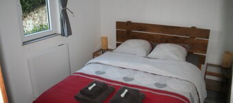 Bed and Breakfast 'La Chambre Potager' with Shared Terrace, Shared Garden and Wi-Fi