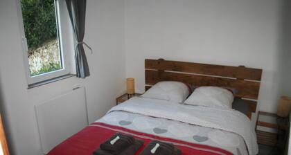 Chambre dâhĂŽtes « La Chambre Potager » avec terrasse, jardin partagĂ©s et Wi-Fi