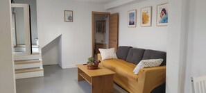 Living area - Holiday Home 'Casa Sol Ronda' with Mountain View, Wi-Fi and Air Conditioning (Ronda)