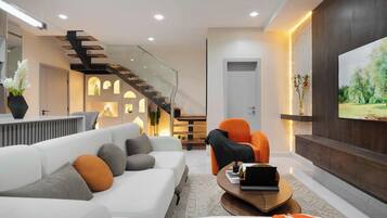 Apartamento luxo, sacada, vista para a cidade | Saguão
