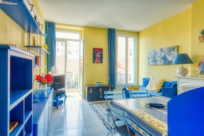 Living area - Bright one-bedroom apartment with Terrace in Jean-Médecin (Nice)