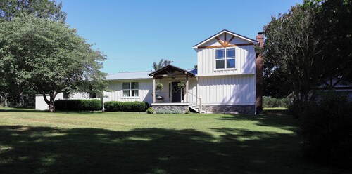 Charming Country Get-away! Kid and Pet Friendly