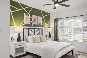 2 bedrooms, desk, iron/ironing board, travel crib
