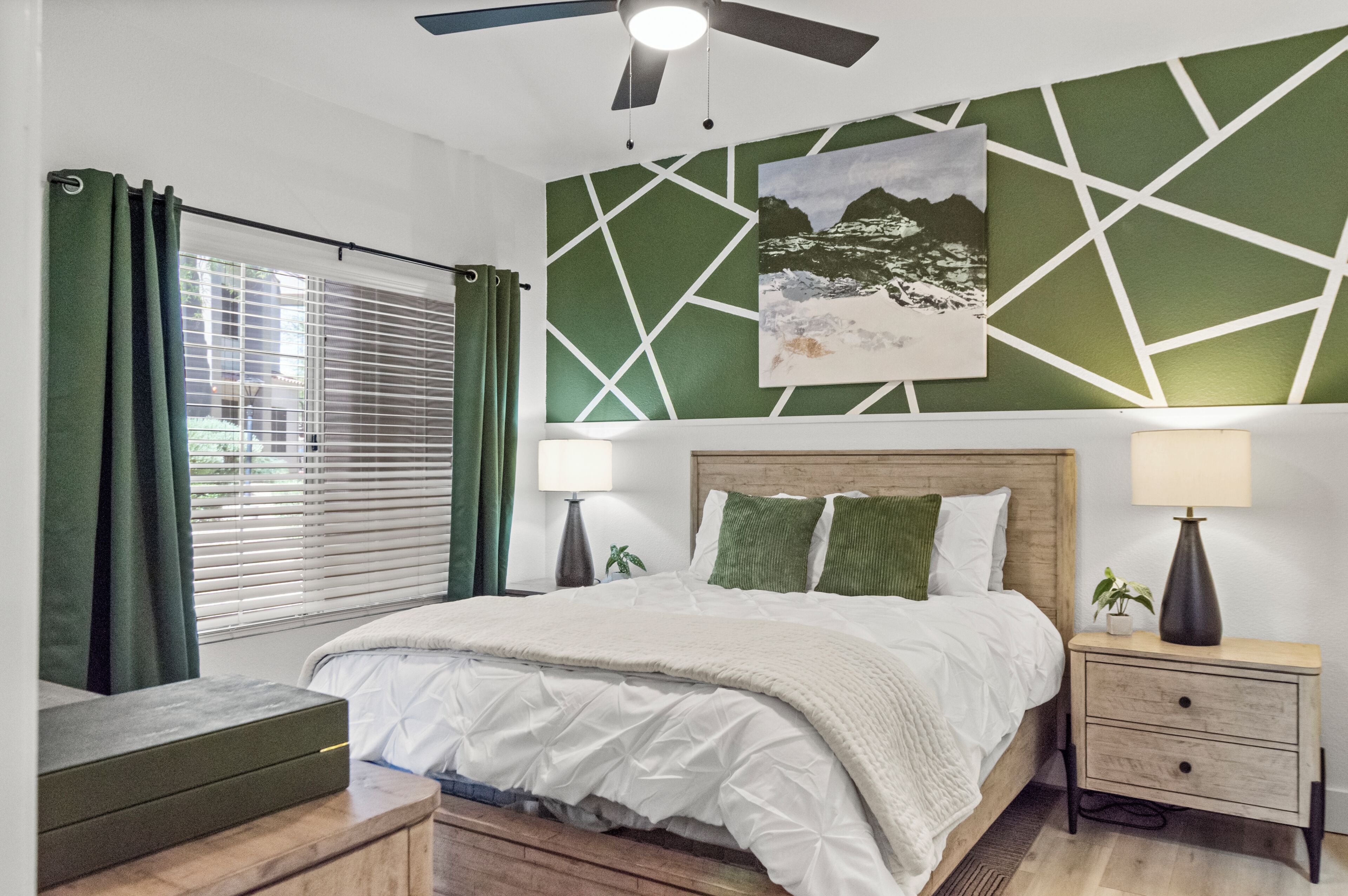 2 bedrooms, desk, iron/ironing board, travel cot
