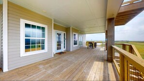 Terrace/patio - Poquito Mosquito | Beach Views + Walk to the Sand (Bolivar Peninsula)