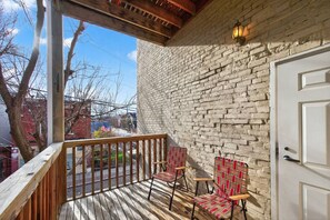 Property grounds - Renovated FL2| Near UC+TQL Stadium| Free Parking (Cincinnati)