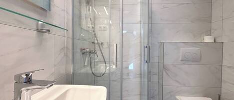 Apartment, 1 Bedroom | Bathroom