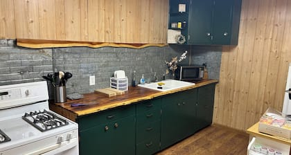 Prairie Bunkhouse -great for short or long stays!