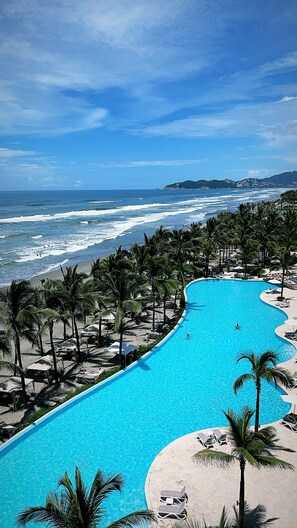 Pool - Exclusive, unparalleled view, La Isla Residences Acapulco (Acapulco de Juárez)