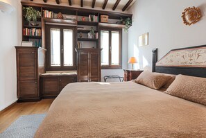 1 Schlafzimmer, Bügeleisen/Bügelbrett, Reisekinderbett, kostenloses WLAN