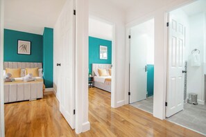 3 Schlafzimmer, Schreibtisch, Bügeleisen/Bügelbrett, kostenloses WLAN