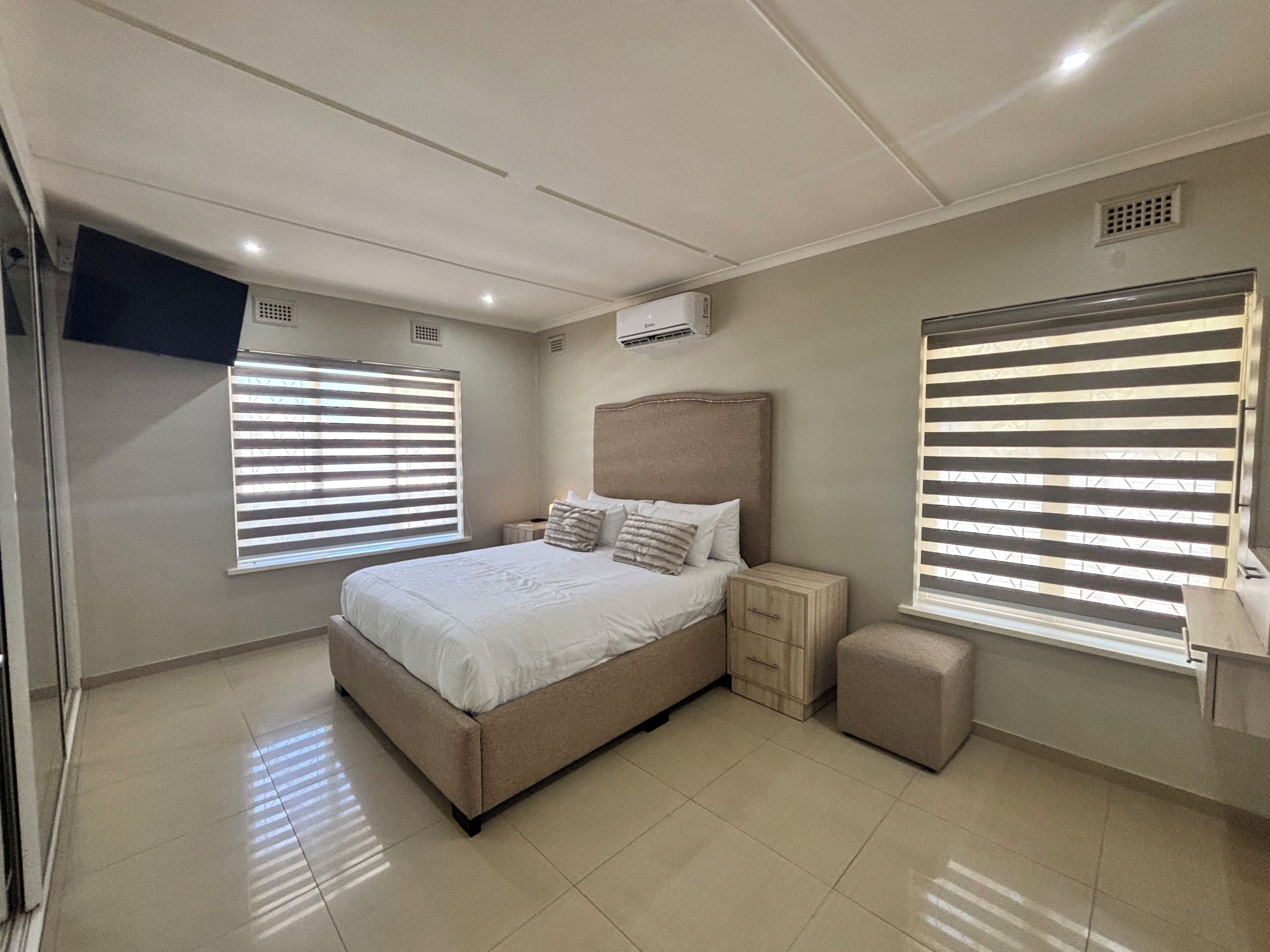 4 Schlafzimmer, Bügeleisen/Bügelbrett, WLAN, Bettwäsche