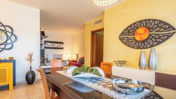 Apartment, Balcony | Living area