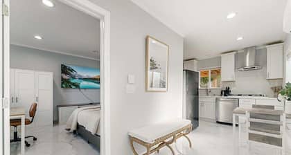 Guesthouse in Garden Grove