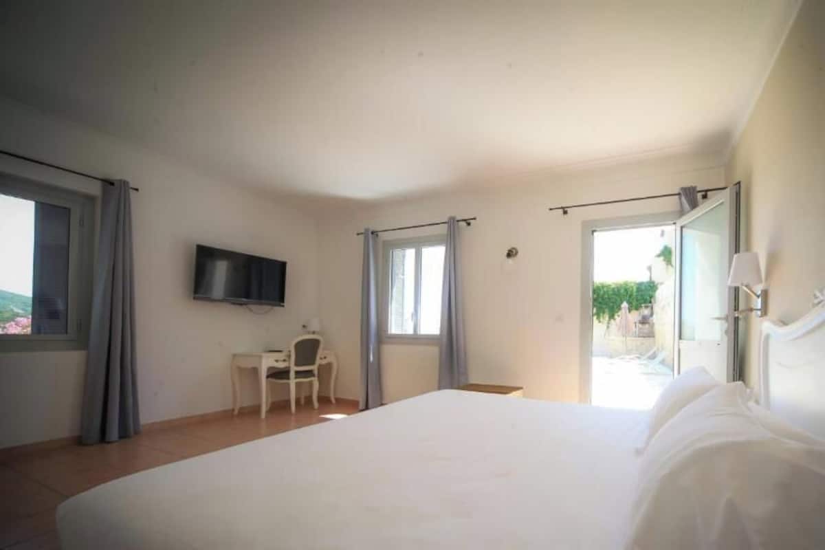 Deluxe Double Room, Mountain View