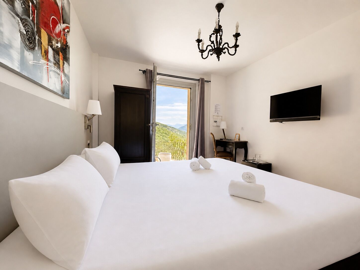 Standard Double Room, Mountain View | Minibar, in-room safe, free cots/infant beds, free WiFi