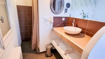 Deluxe-Doppelzimmer, Bergblick | Badezimmer