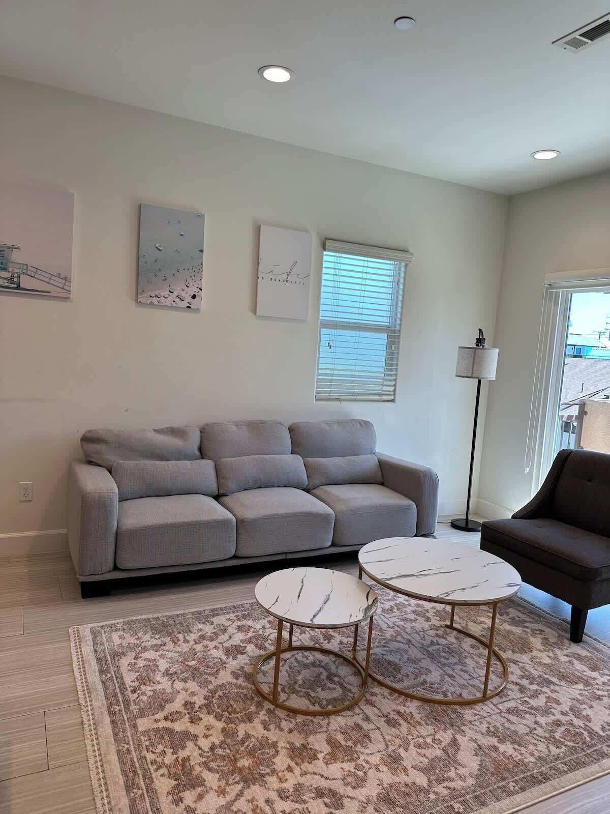 3br Hq Near Disneyland, Knott's & Adventure - Cypress, CA