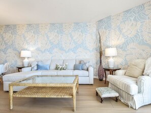 Living area - The Palms of Destin 21213 (Destin)