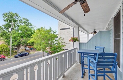 Full apartment rental with a balcony downtown. Park and walk to everything.