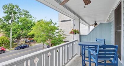 Full apartment rental with a balcony downtown. Park and walk to everything.