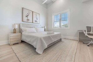 3 bedrooms, WiFi, bed sheets - Social Solace, by the ocean (Carolina Beach)