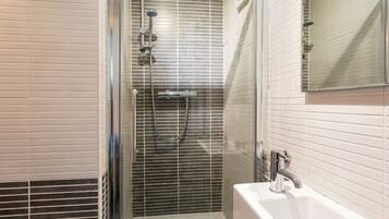 Hair dryer, towels