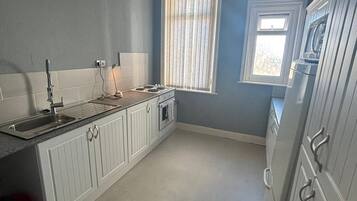 Shared Dormitory, 1 Bedroom, Balcony, Ocean View | Private kitchen