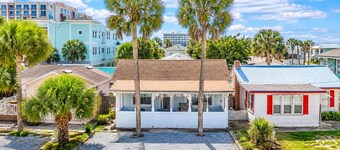 Beachside Cottage, Steps to the Beach with Private Yard
