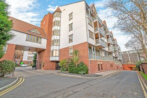 Exterior - Foregate Apartment by Guestz (Chester)