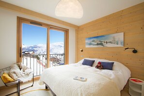 2 bedrooms, free WiFi, bed sheets - Vue sur les pistes, ski aux pieds, T3 + cabine (Alpe d'Huez)