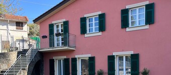 Villa « Cà Da Trûcca » avec vue sur la montagne, Wi-Fi et climatisation