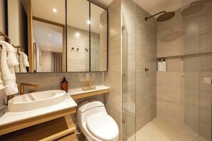 Shower - lEPl Luxury&Elegant Apt W/ Ac & Pool Near Provenza (Medellín)