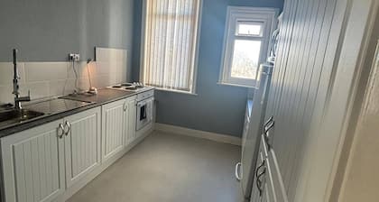 Room-serene Ocean-view Apartment Room in