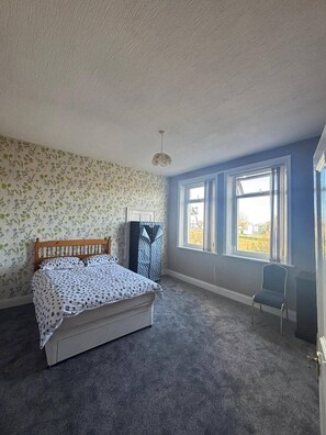 Room, 1 Bedroom, Balcony, Ocean View | 1 bedroom - Room-serene Ocean-view Apartment Room in (Sunderland)