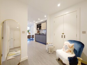 Interior - Deluxe One-Bed Apartment near London Excel (Greater London)
