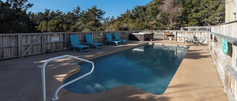 Piscine extérieure, piscine chauffée