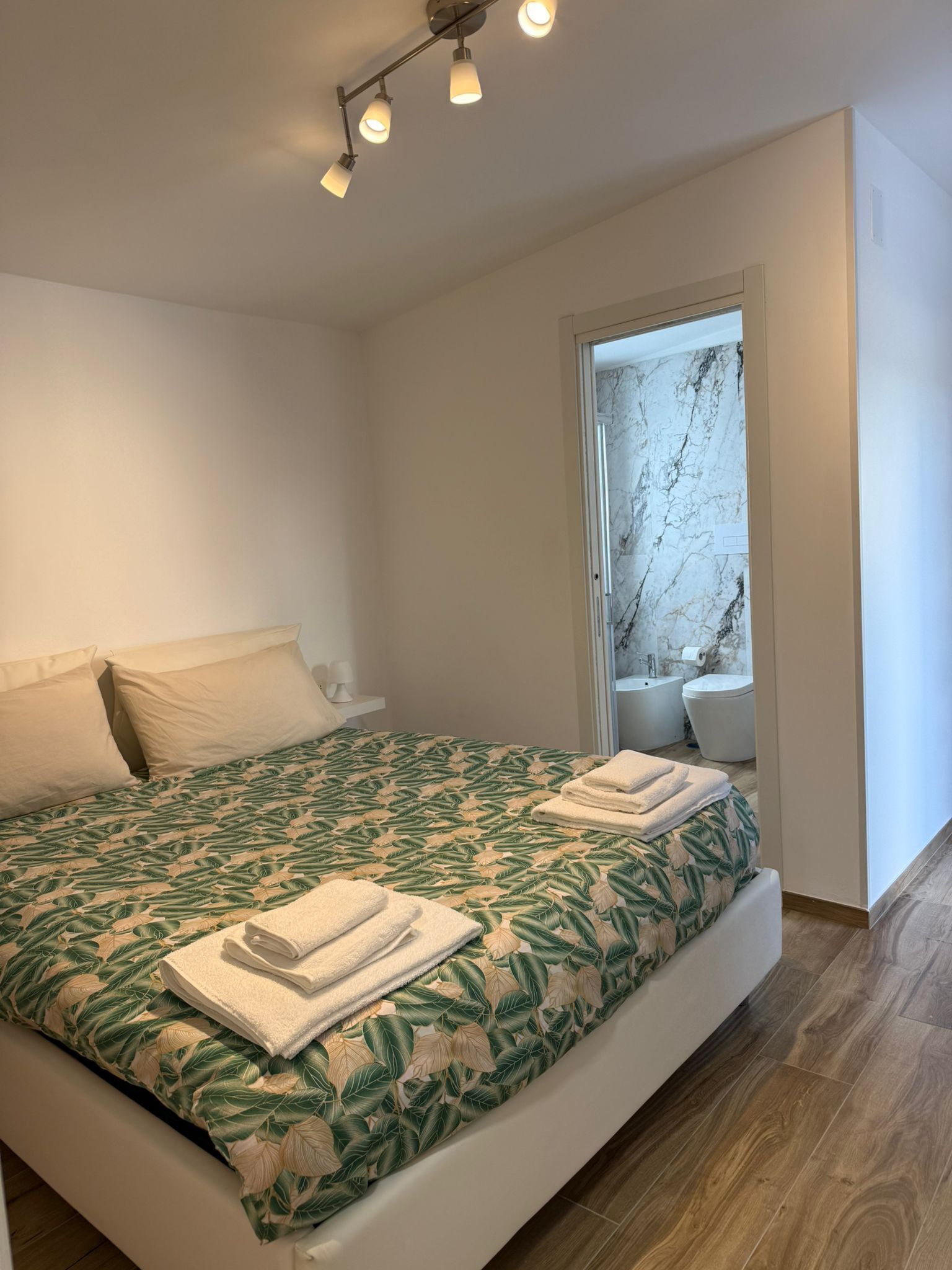2 habitaciones, wifi y ropa de cama 
