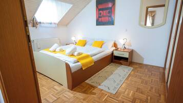 1 dormitorio, tabla de planchar con plancha, cuna de viaje y wifi gratis