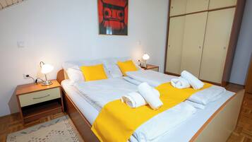1 bedroom, iron/ironing board, travel crib, free WiFi