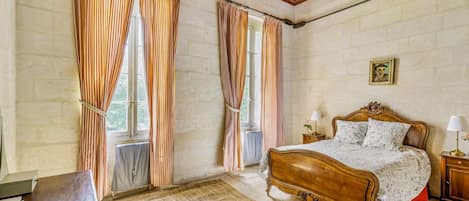 5 chambres, fer et planche Ă repasser, Wi-Fi gratuit, draps fournis